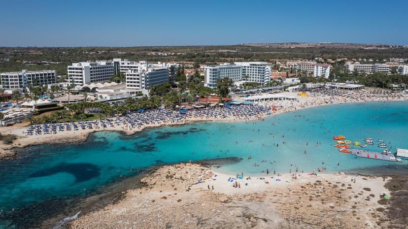 Obawy o nadchodzący sezon. "Liczba rezerwacji spadła"