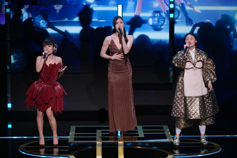 ‘KPop Demon Hunters’ Singers EJAE, Audrey Nuna and Rei Ami Get BAFTAs Crowd Singing With ‘Golden’ Performance