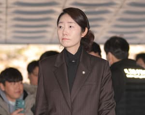 South Korean Lawmaker Questioned in Bribery Scandal