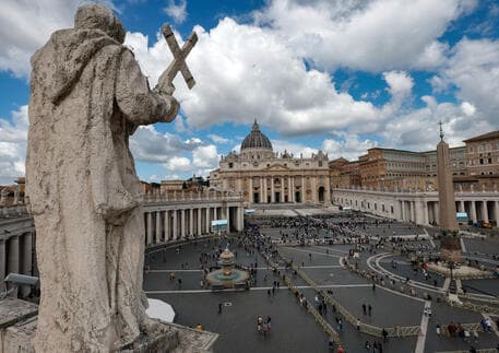 St. Peter's Basilica Announces New Apps, Services, and Font for 400th Anniversary