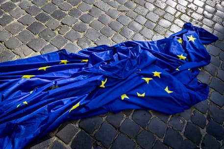 ;Palazzo Chigi illuminated in Ukrainian colours for war anniversary