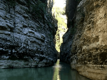 Dyshohet se u hodh nga kanionet e Osumit, gjendet pas 10 ditësh kërkimesh trupi i pajetë i 42-vjeçarit