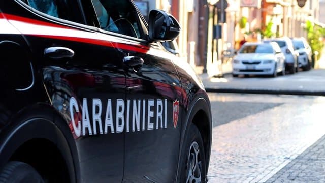 Father-in-Law Attacks Daughter-in-Law with Machete in Italy