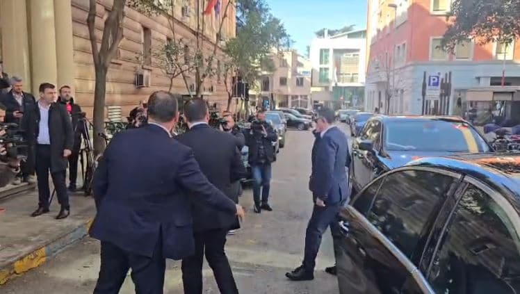 Vendoset sot fati i Ballukut/ Nis pas pak mbledhja e Këshillit të Mandateve, mbërrijnë në Kuvend prokurorët e SPAK