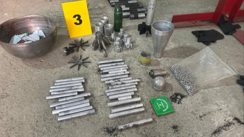 Colombian Authorities Raid ELN Rebel Hideout, Seize Explosives Ahead of Elections