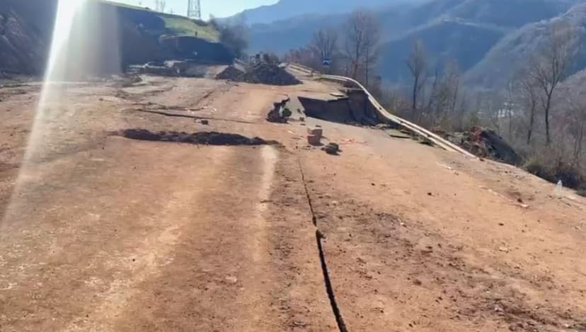 Road segment in Arrat e Gurrës collapses again, reopening plans cancelled