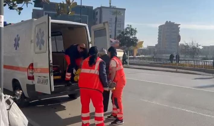Homeless man found unconscious with signs of violence in Fier, Albania