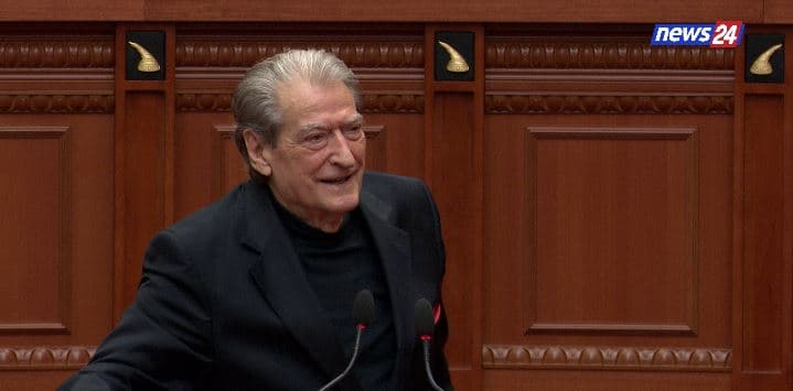 “Lubinë nuk ka forcë në botë ta mbrojë”, Berisha: Silleni këtu t’i heqim imunitetin dhe t’i japim autorizim prokurorisë!