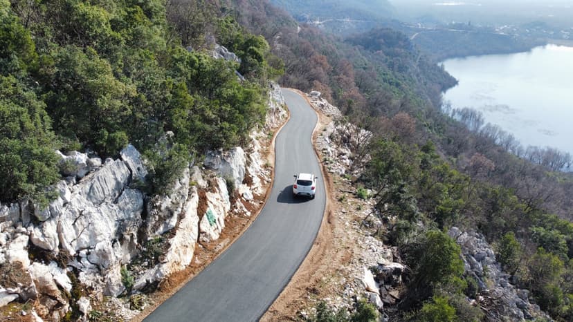 Road conditions in Montenegro: dry roads and good visibility