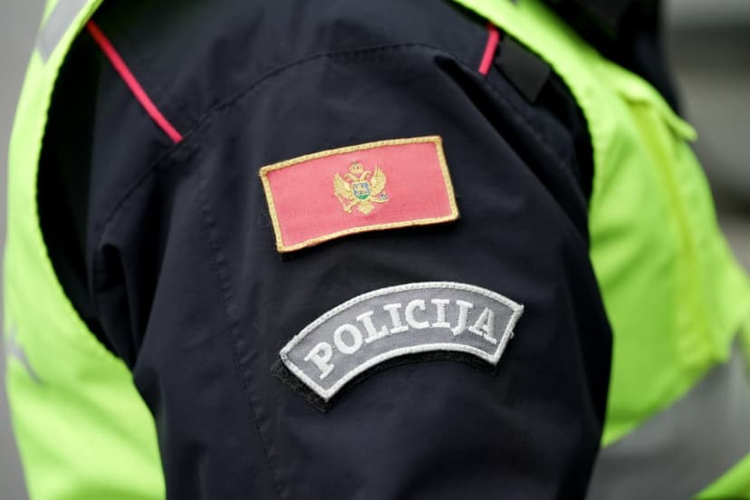 Ecuadorian Police Officers Face Charges for Abuse of Authority and Document Forgery