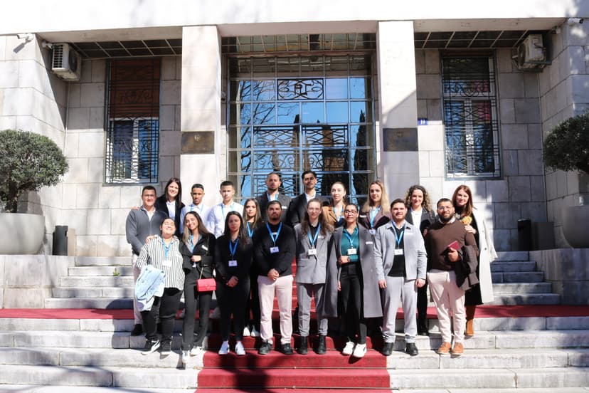 Youth from Nikšić Visit Montenegrin Parliament for Democracy Education