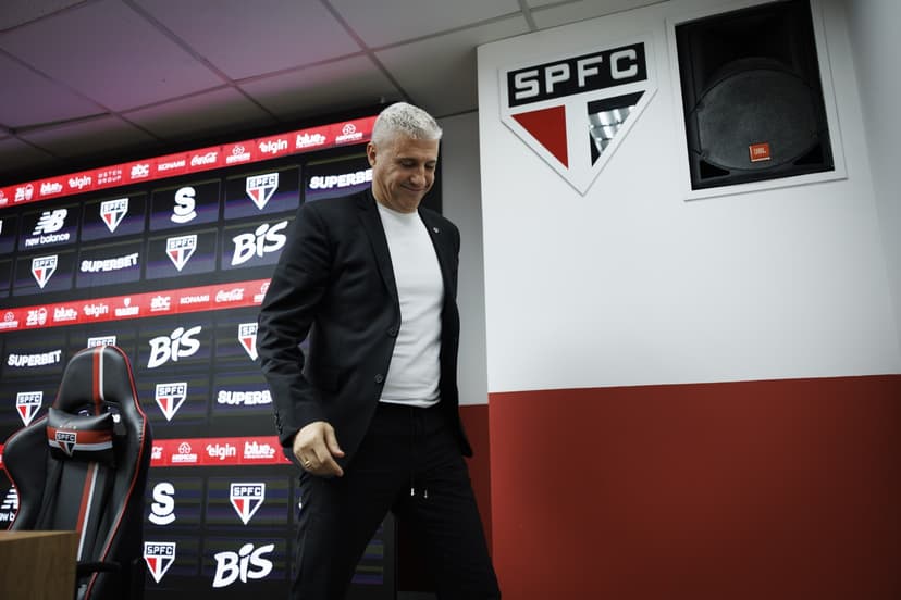 Sao Paolo fired Hernán Crespo
