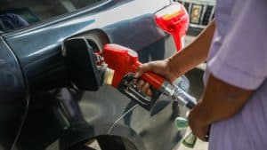 Litar dizela u Severnoj Makedoniji skuplji za oko 30 dinara, benzina za 10