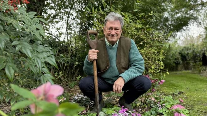 New Gardening Show 'Alan Knows How to Attract Birds to the Garden' Premieres