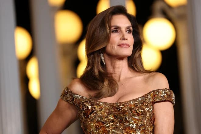 Cindy Crawford: A Supermodel Who Redefined Success and Longevity