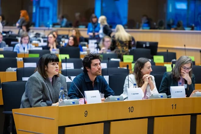 Slovenian Youth Movement 'My Voice, My Choice' Calls on EU Commission