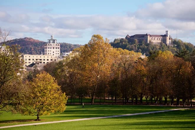 Discovering Ljubljana while walking with Katarina Čas