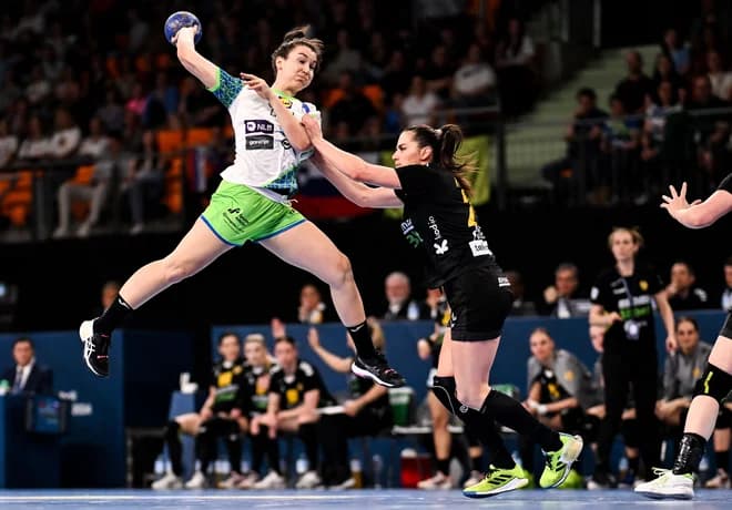 Zelo dober odpor Slovenk proti Nemkam