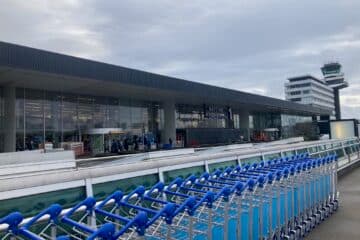 Highest Dutch court tears up Schiphol flight limit plan