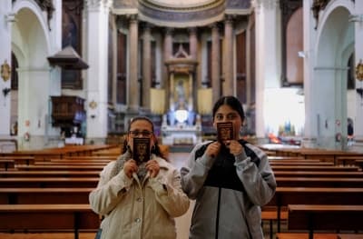  Spain's looming migrant amnesty strains services 