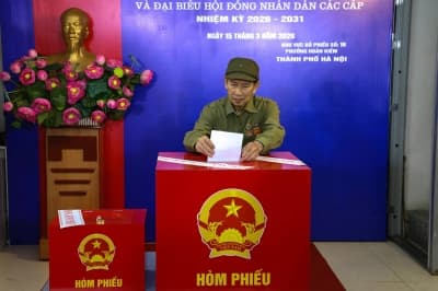 Vietnam to Elect New Parliament, Paving Way for Next Leadership - Bloomberg.com