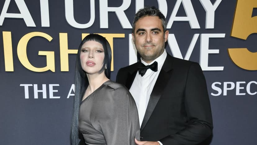 
                                                                                                                                     Lady Gaga revela nuevos datos sobre su próxima boda con Michael Polansky
                                                                                                                                 