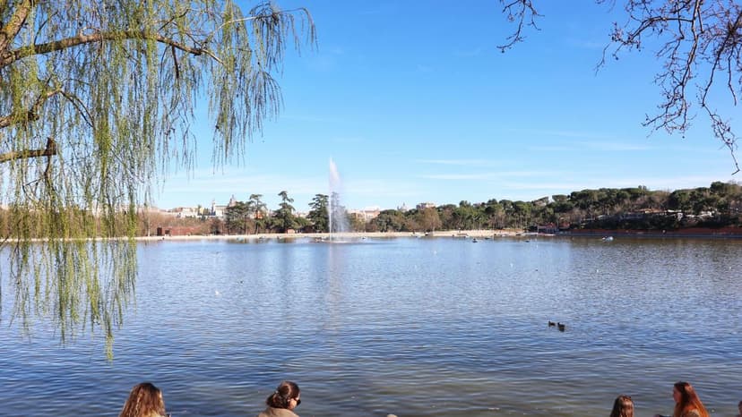 The body of a man found floating in the Casa de Campo lake