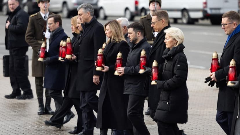 
           La UE se presenta en Kyiv con las manos vacías en el cuarto aniversario de la invasión rusa
       