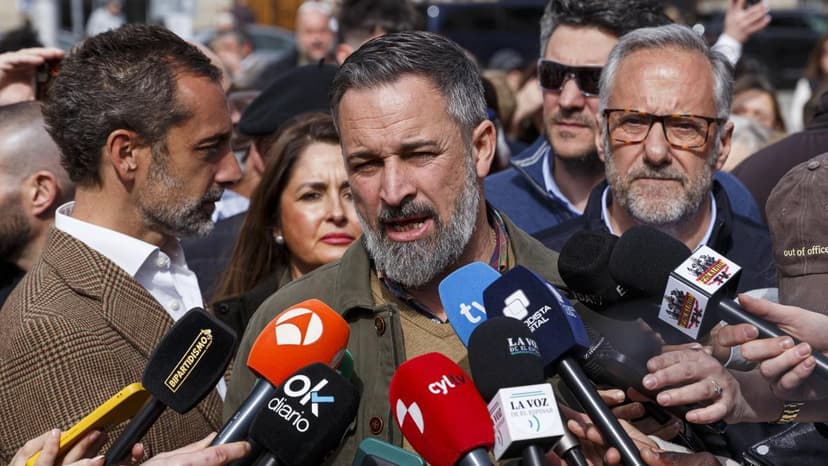 Spanish Political Negotiations Between Vox and PP