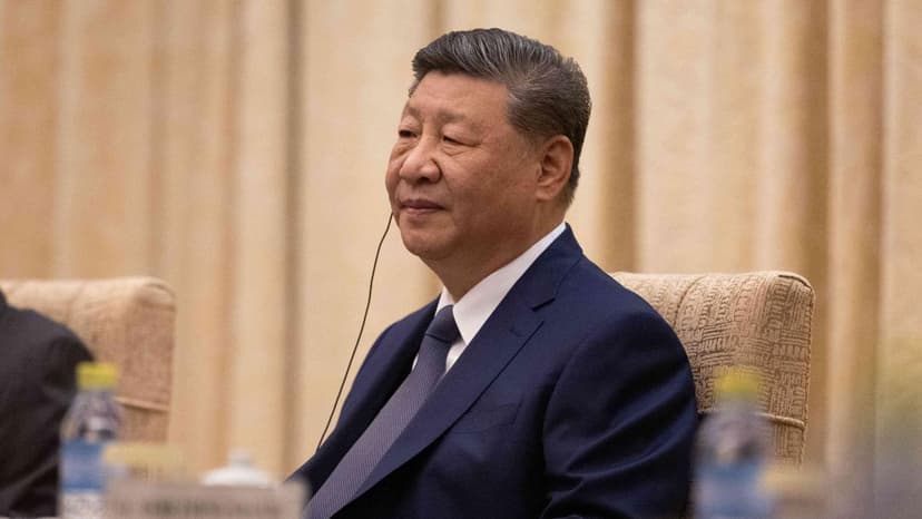 Xi Jinping Dismisses Minister and Military Court Chief Amid Corruption Probe
