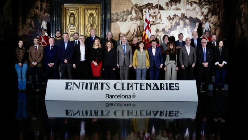 Barcelona recognizes the merits of 11 illustrious centenary entities