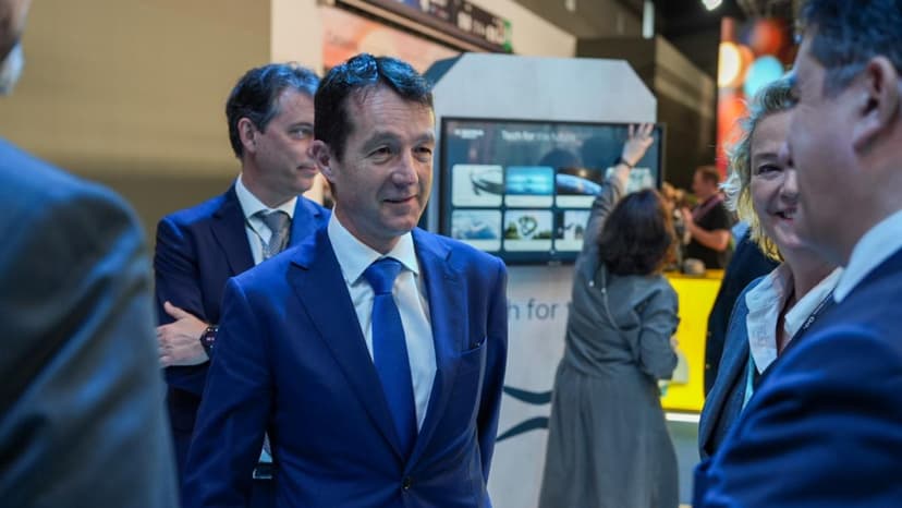 
                                            IndraMind, el cerebro digital con el que Europa busca reforzar su autonomía
                                        