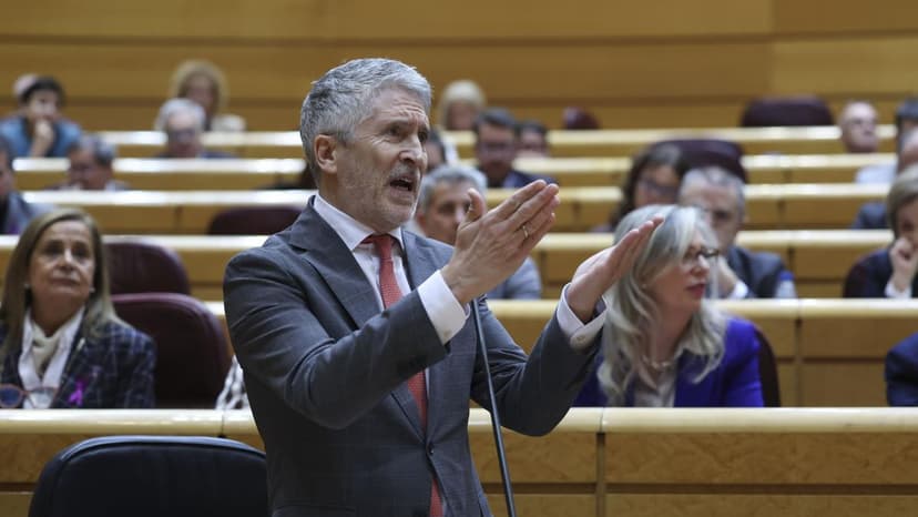 Spanish politicians clash over 'girl' remark