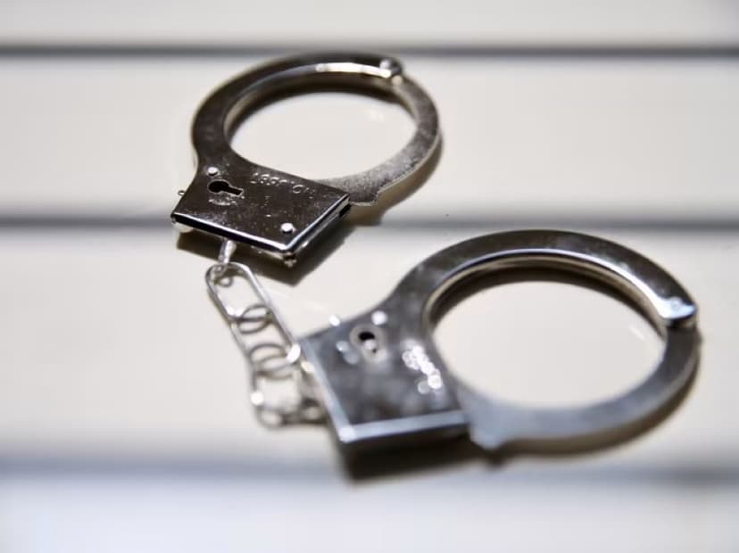 Two Malaysians Arrested in Singapore for Checkpoint Evasion and Drug Seizure