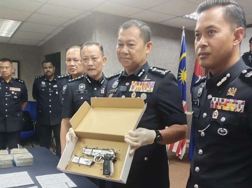 Police arrest eight, including wheelchair-bound man, in RM500,000 robbery using fake pistol in Pasir Gudang
