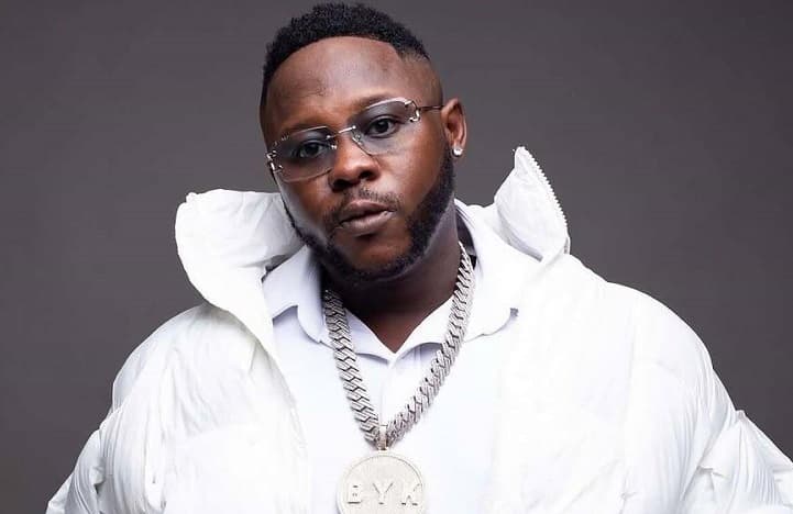 Medikal named ambassador for National Youth Authority’s ‘Red Means Stop’ drug campaign