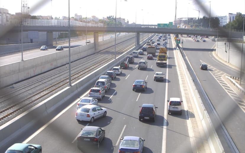 Traffic Disruptions on Attiki Odos in Pallini Due to Road Maintenance