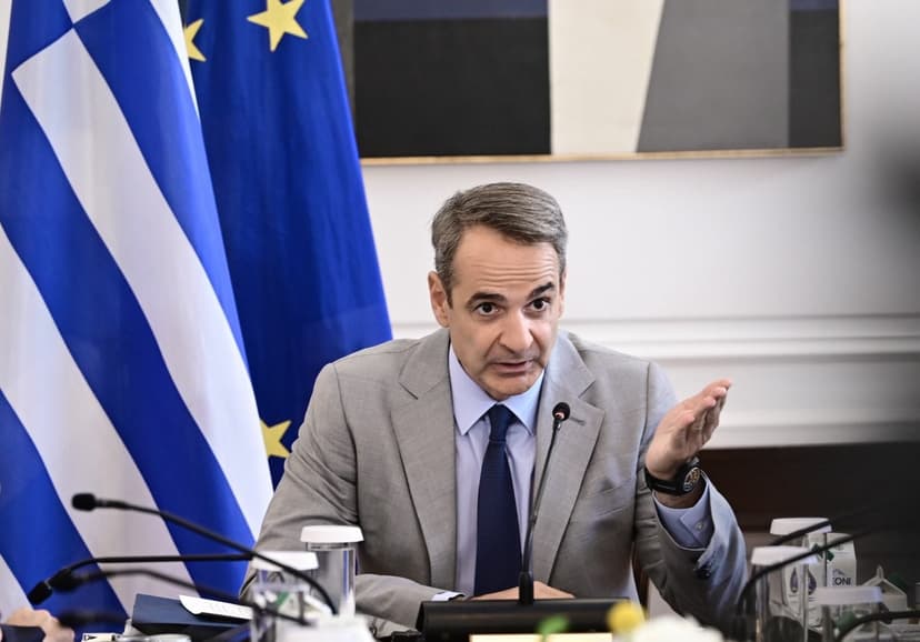 Greek Prime Minister Mitsotakis Speaks with King Abdullah II of Jordan