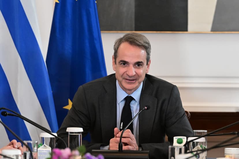 Greek PM Mitsotakis Discusses Iran Developments with Saudi Crown Prince