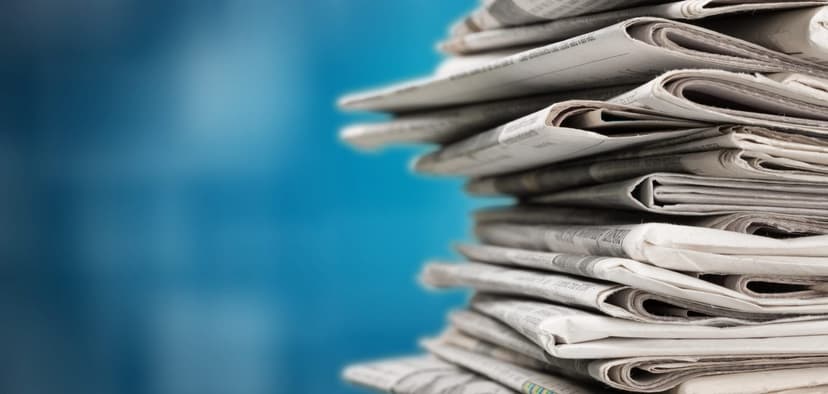 Greek Press Focuses on Tempi Train Crash, OPEKEPE, and Mitsotakis-Samaras Tensions