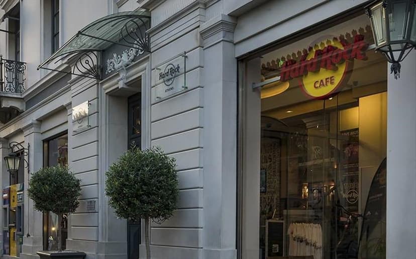 To Hard Rock Cafe Athens τιμά τη γυναίκα με σπέσιαλ μενού για όλο το Μάρτιο -και δεν σταματά εκεί