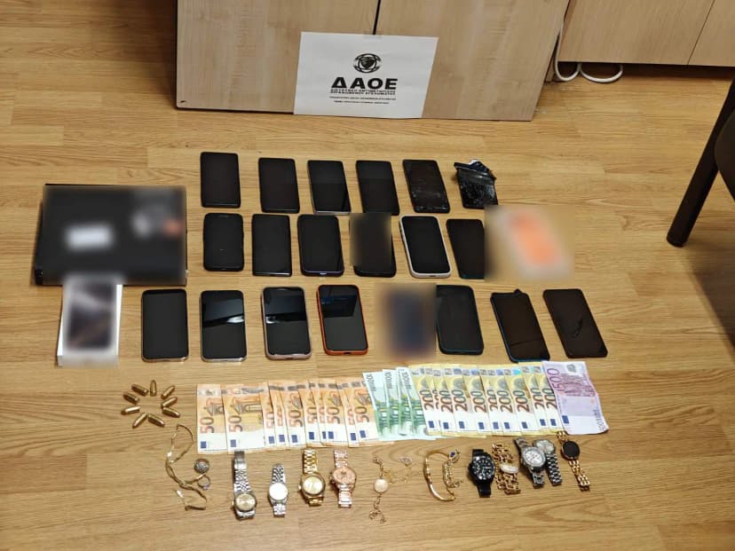 Criminal organization busted for electricity company and accountant scams