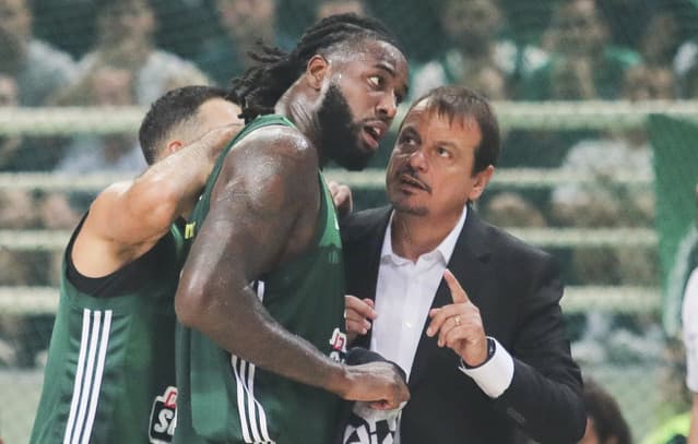 Αταμάν: Ο Λεσόρ είναι έτοιμος να παίξει αλλά είναι τιμωρημένος