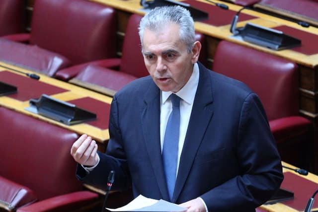 Greek Politician Harakopoulos Emphasizes National Unity to Students