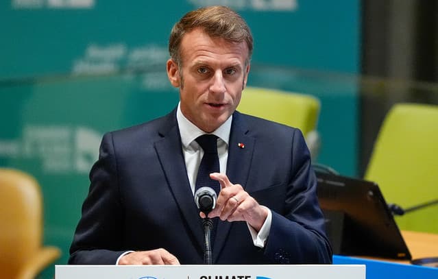 Macron Urges Trump to Lift Sanctions on European Officials