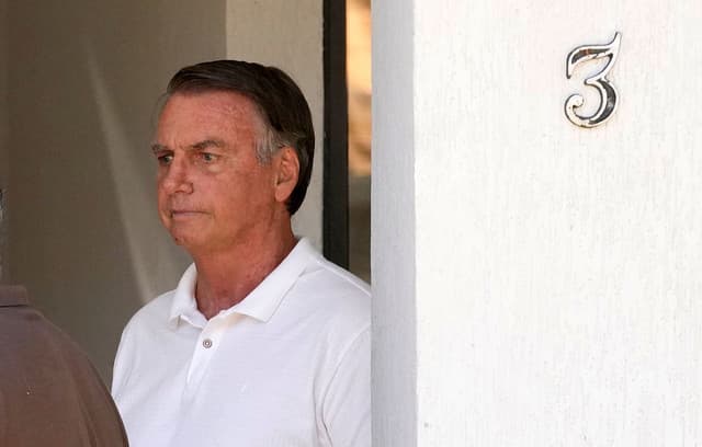 Former Brazilian President Jair Bolsonaro in Critical Condition with Bronchopneumonia