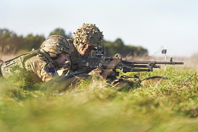 John Healey Expresses Desire to Send British Troops to Ukraine by 2026