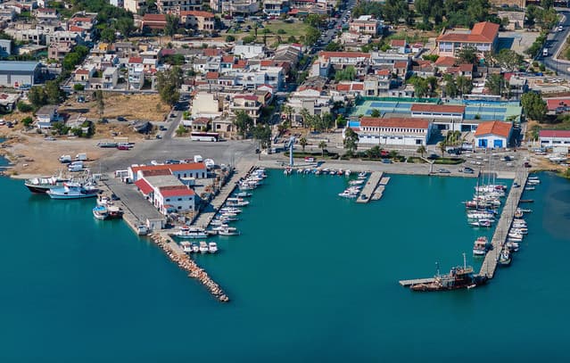 Expert Warns Souda Naval Base Not Immune to Attacks After Strike on Cyprus