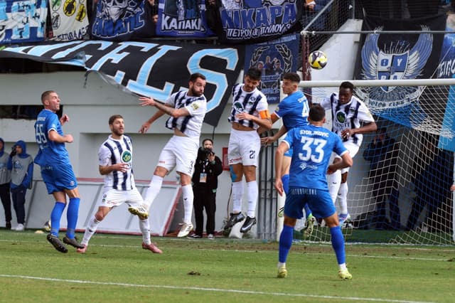 Super League 2 Playoff Battle: Niki Volos vs. Iraklis