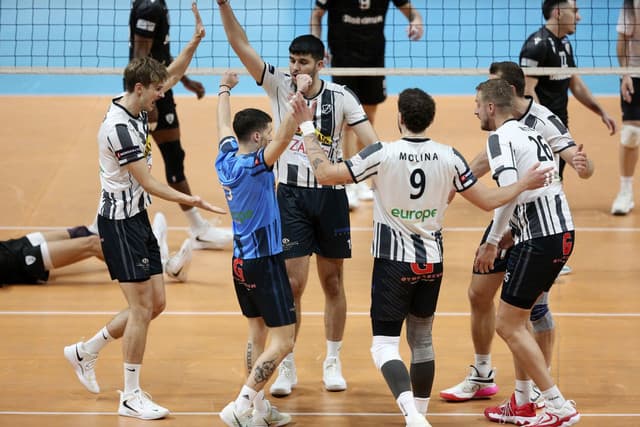 OFI Secures Major Victory Against PAOK in Volley League